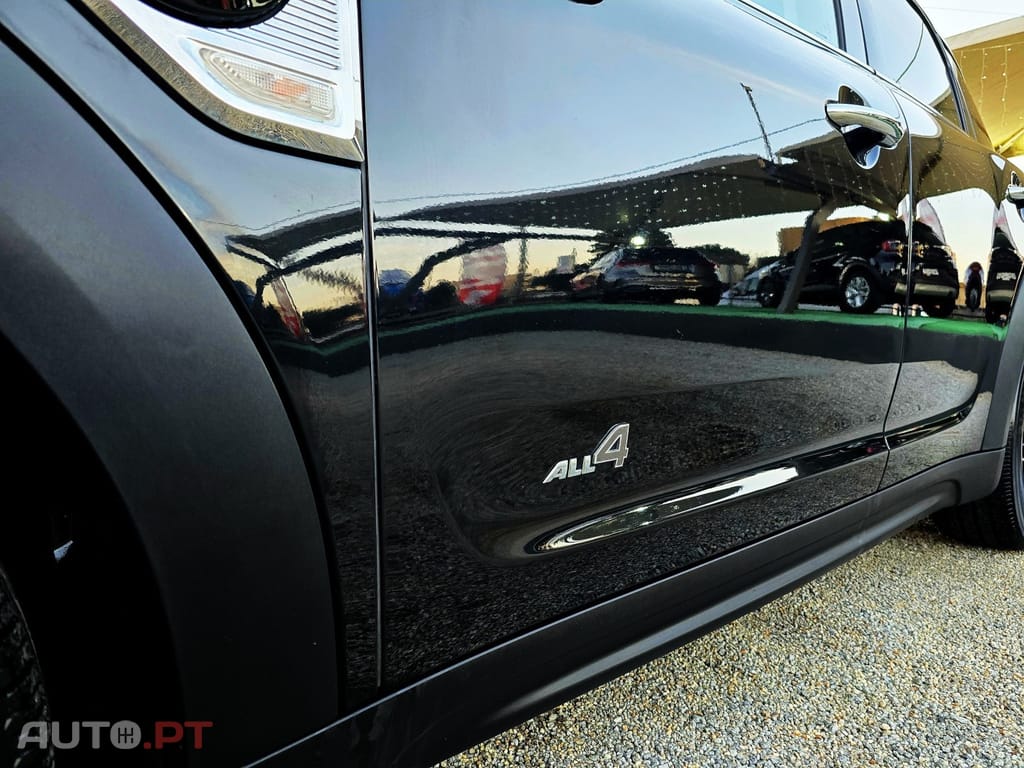 MINI Countryman Cooper SE Premium Essential Auto