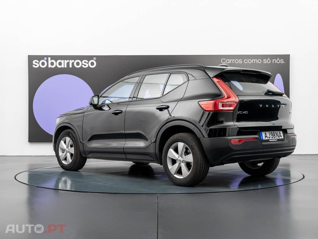 Volvo XC40 1.5 T2 Momentum