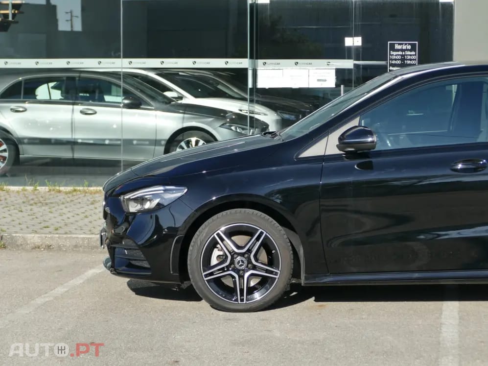 Mercedes-Benz B 250 e AMG Line