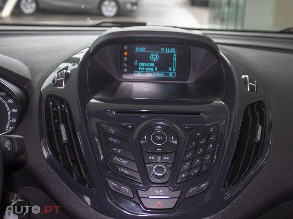 Ford Tourneo 1.0 EcoBoost Titanium