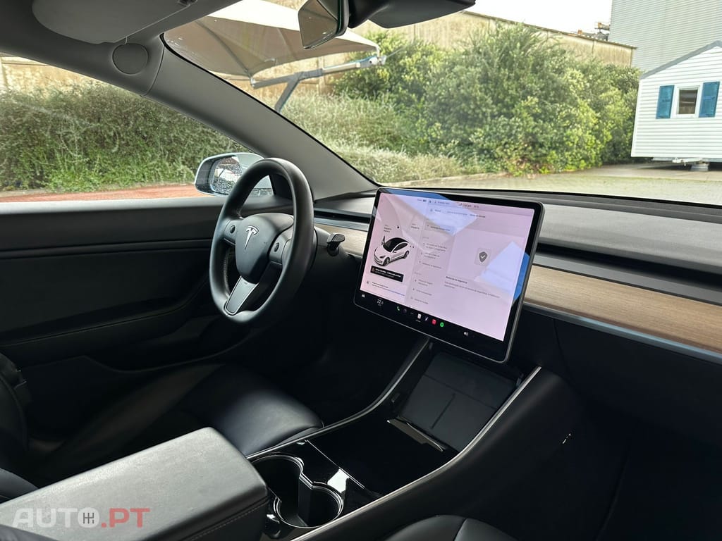Tesla Model 3 Long Range AWD Dual Motor