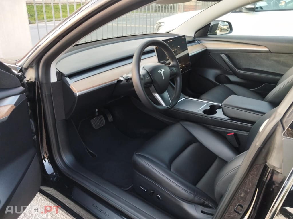 Tesla Model 3 long range dual motor