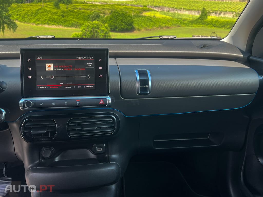 Citroen C4 Cactus SHINE 1.6 e-HDI