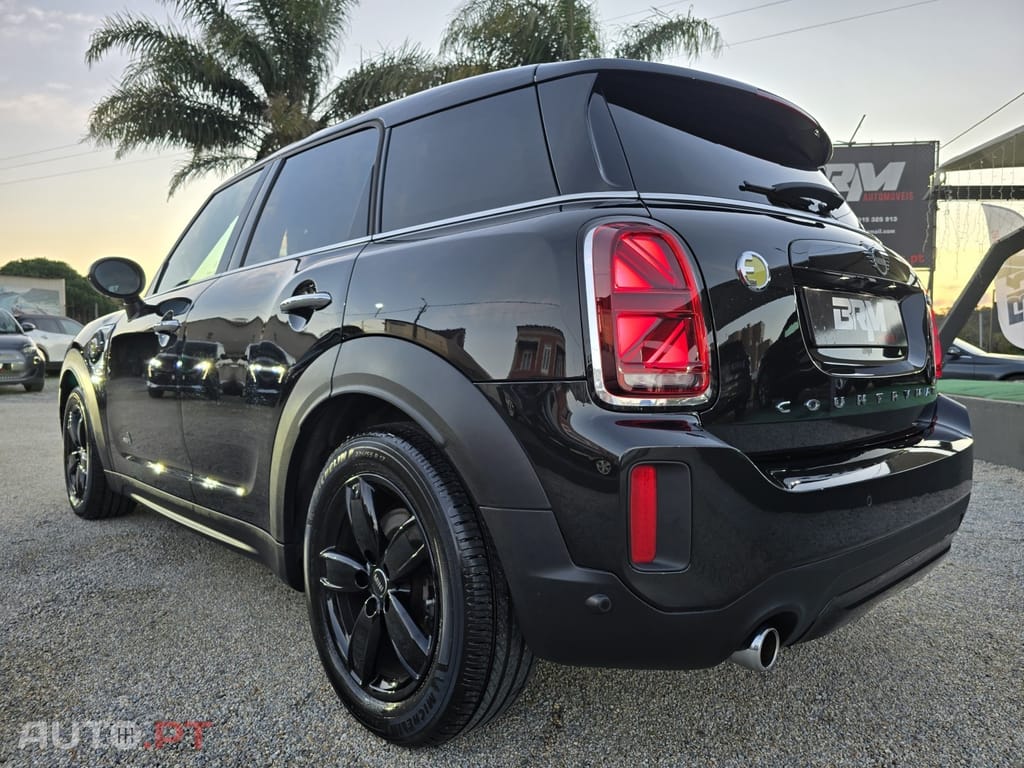 MINI Countryman Cooper SE Premium Essential Auto