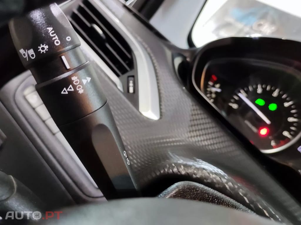 Peugeot 208 1.2 PureTech Style