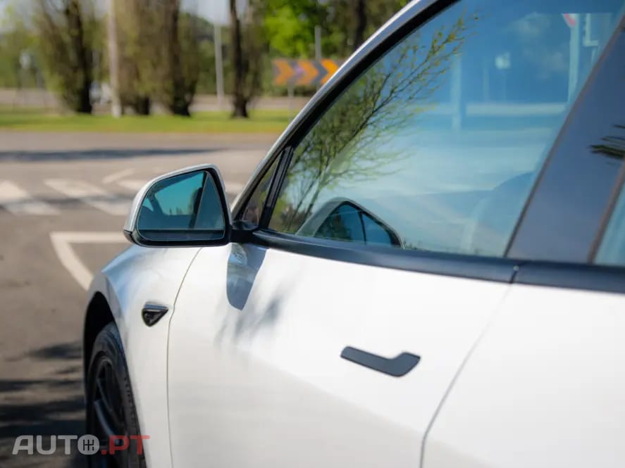 Tesla Model 3 Tração Traseira Premium