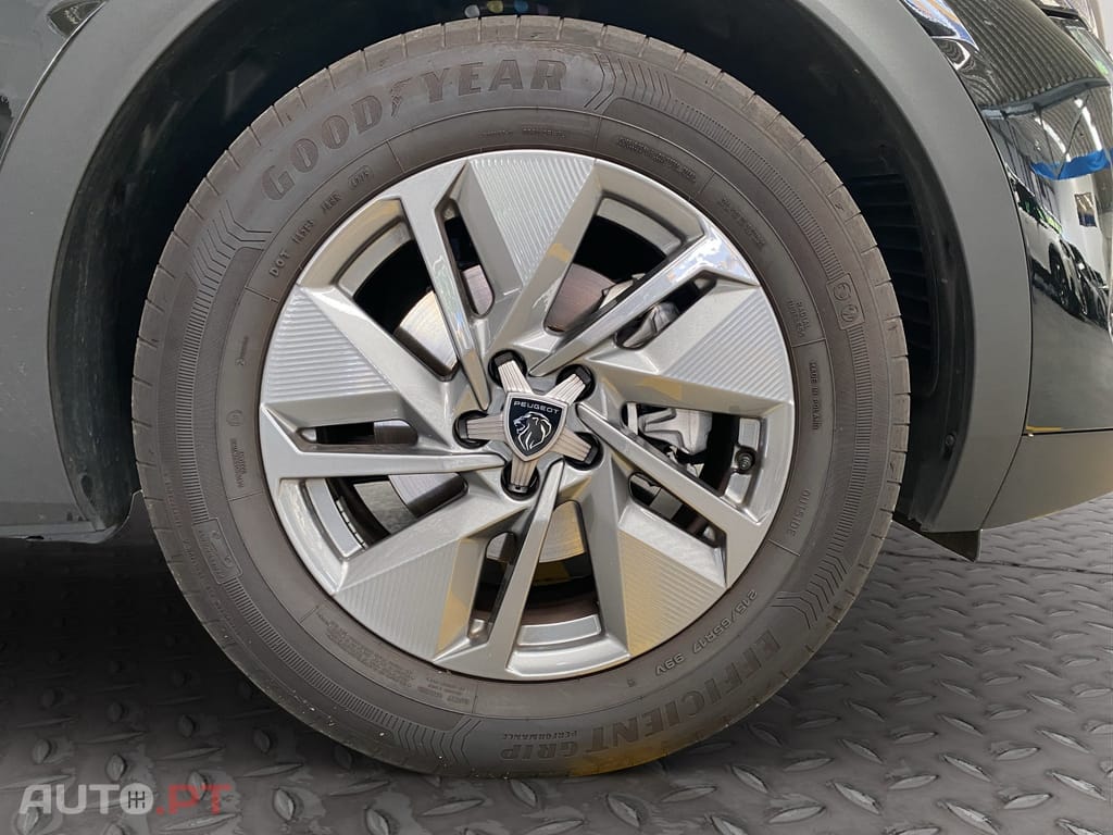 Peugeot 408 1.2 Hybrid Allure e-DCS6