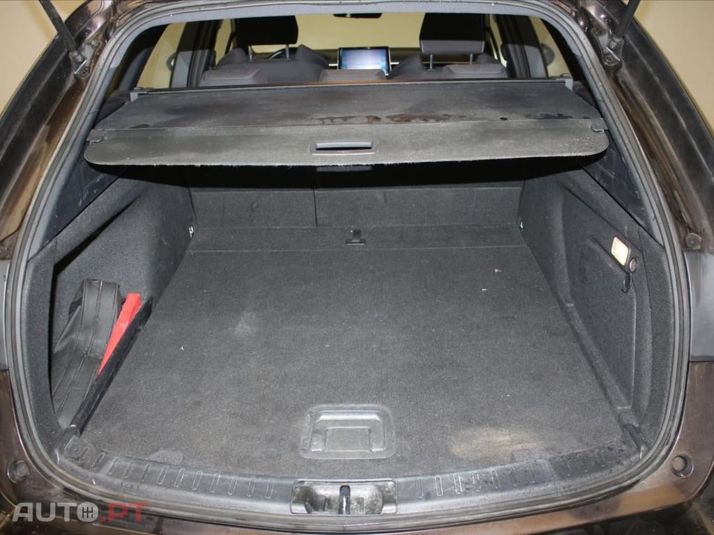 Toyota Corolla Touring Sports 2.0 Hybrid Dynamic Business