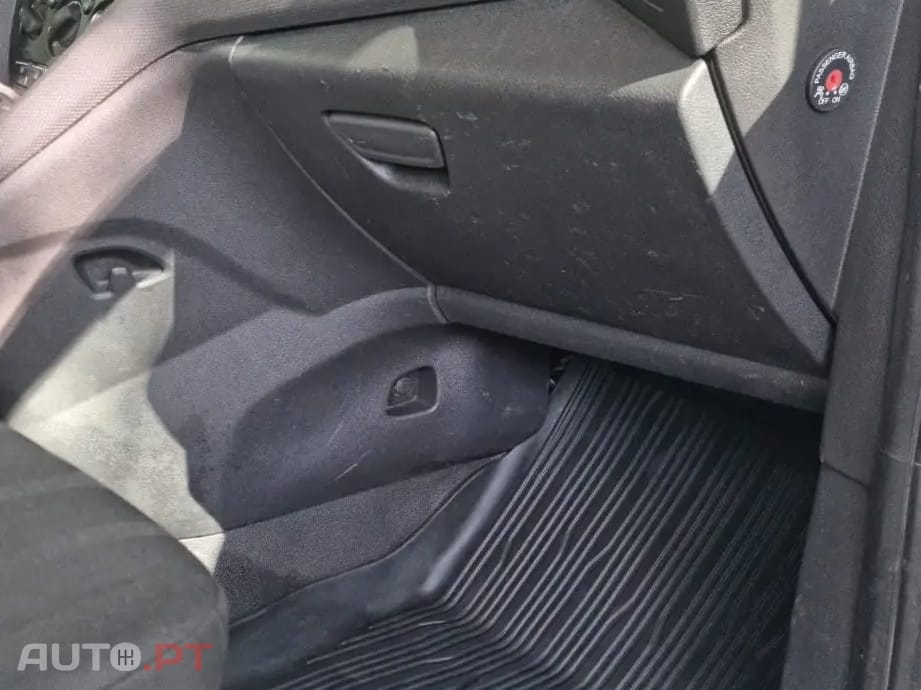 Ford Transit Connect L2 3 Lugares