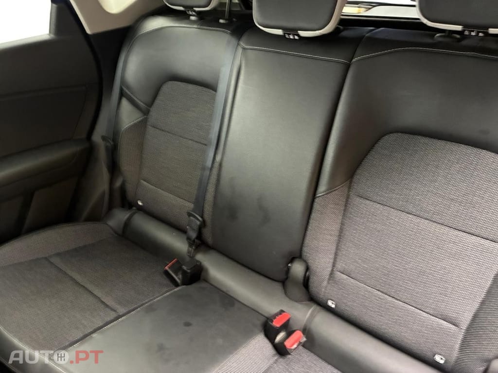 Renault Captur 1.6 E-Tech Plug-In Intens