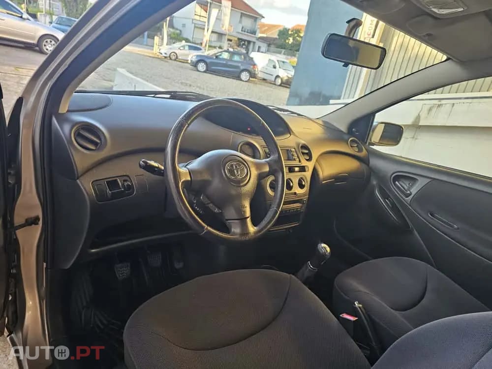 Toyota Yaris 1.4 D-4D Sol AC