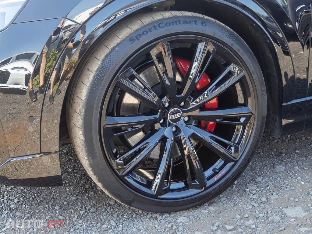 Audi Q8 60 TFSIe S line Matrix