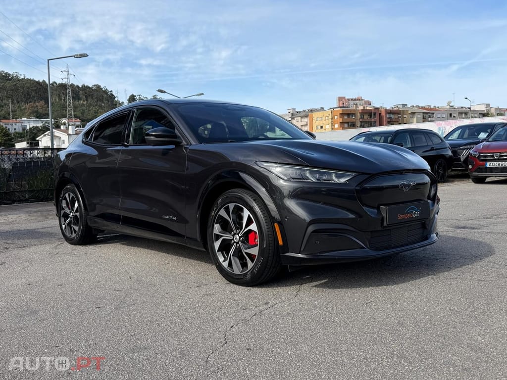 Ford Mustang Mach-E 87 kWh Premium AWD