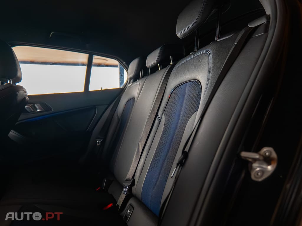 BMW 116 d Pack Desportivo M