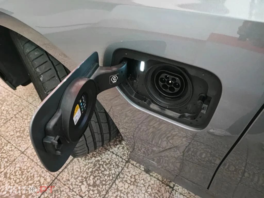 BMW 320 e Touring Auto