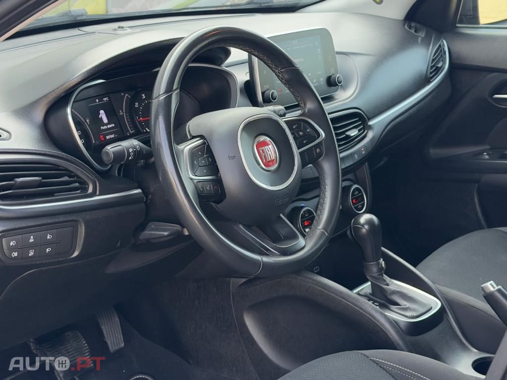 Fiat Tipo 1.6 M-Jet Lounge DCT