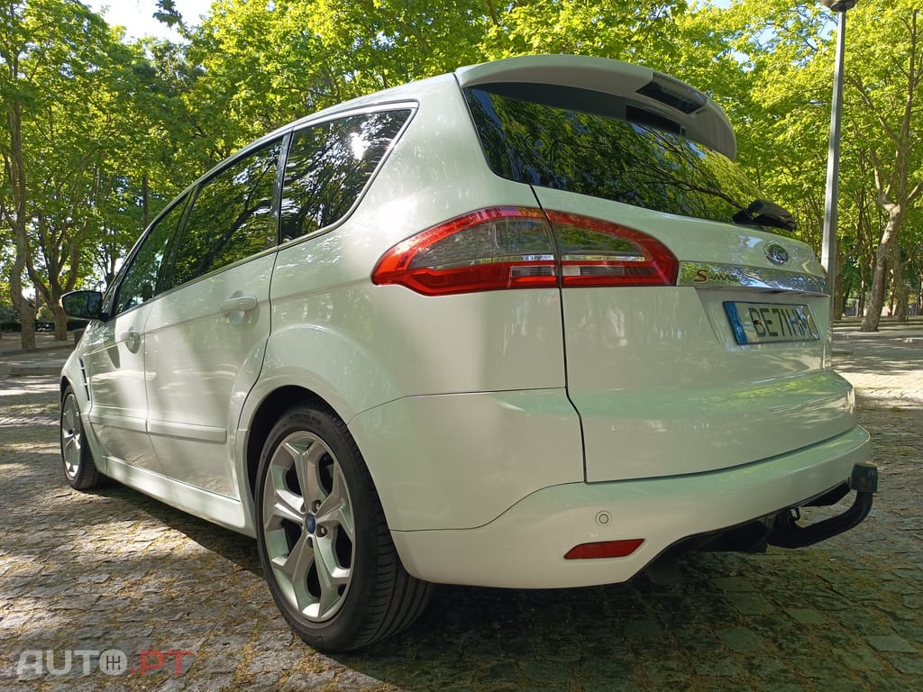 Ford S-Max Titanium X