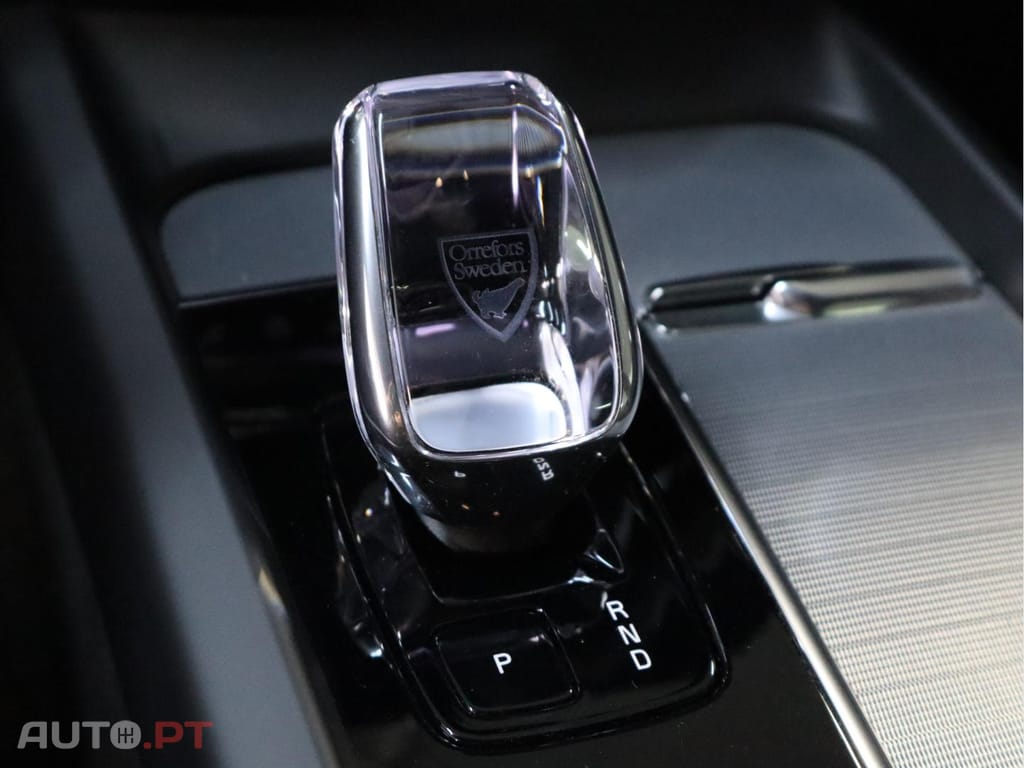 Volvo XC60 2.0 T6 PHEV Black Edition AWD