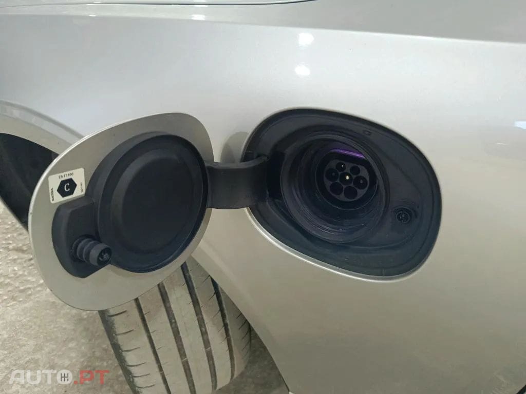 Volvo V90 2.0 T6 PHEV Inscription Expression AWD