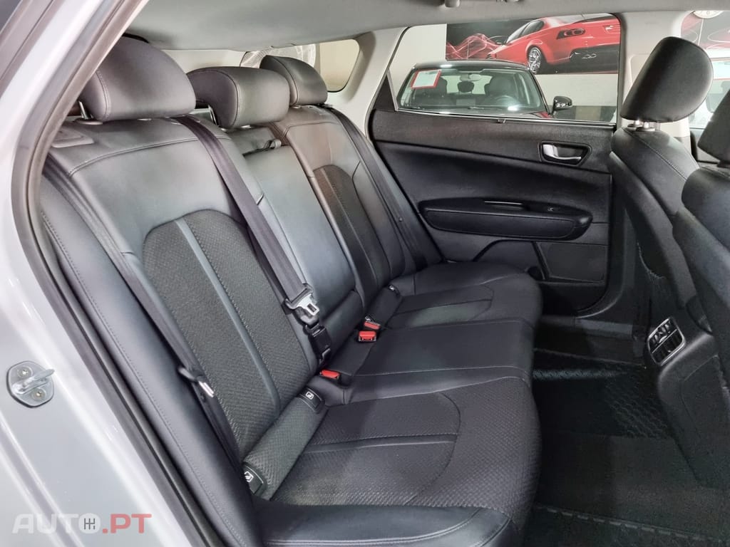 Kia Optima 1.7 CRDi TX