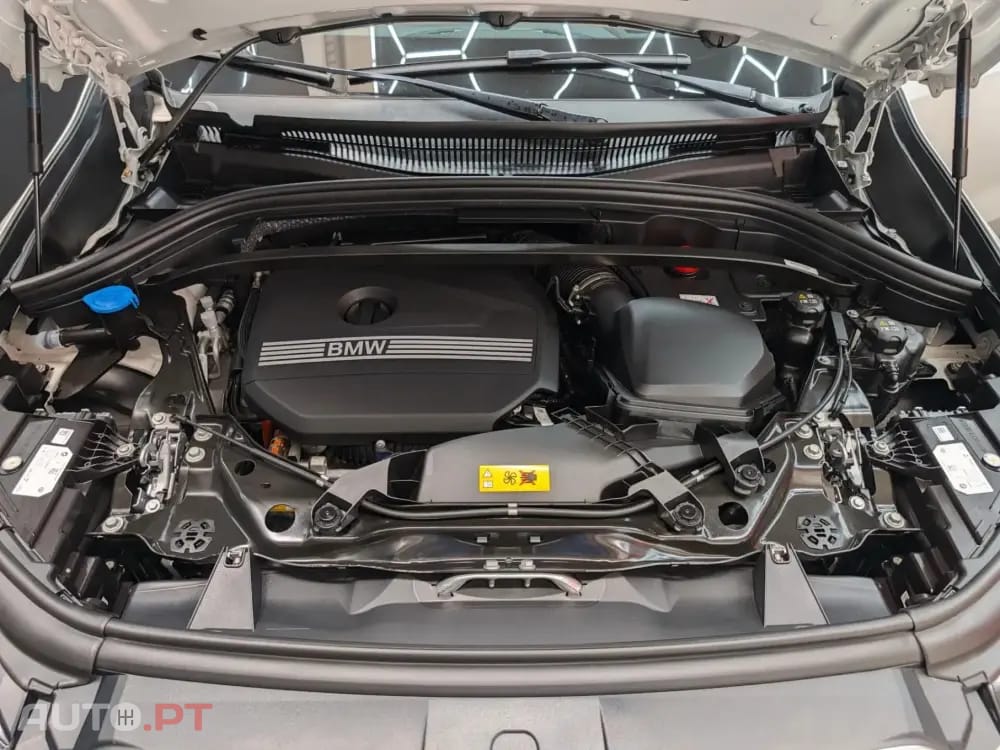 BMW X1 xDrive25e xLine — fotografia 30