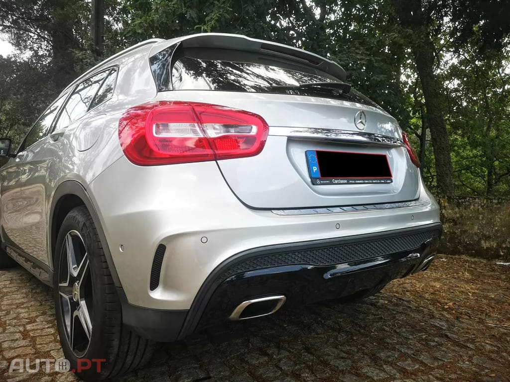 Mercedes-Benz GLA 180 CDI AMG Line — fotografia 8