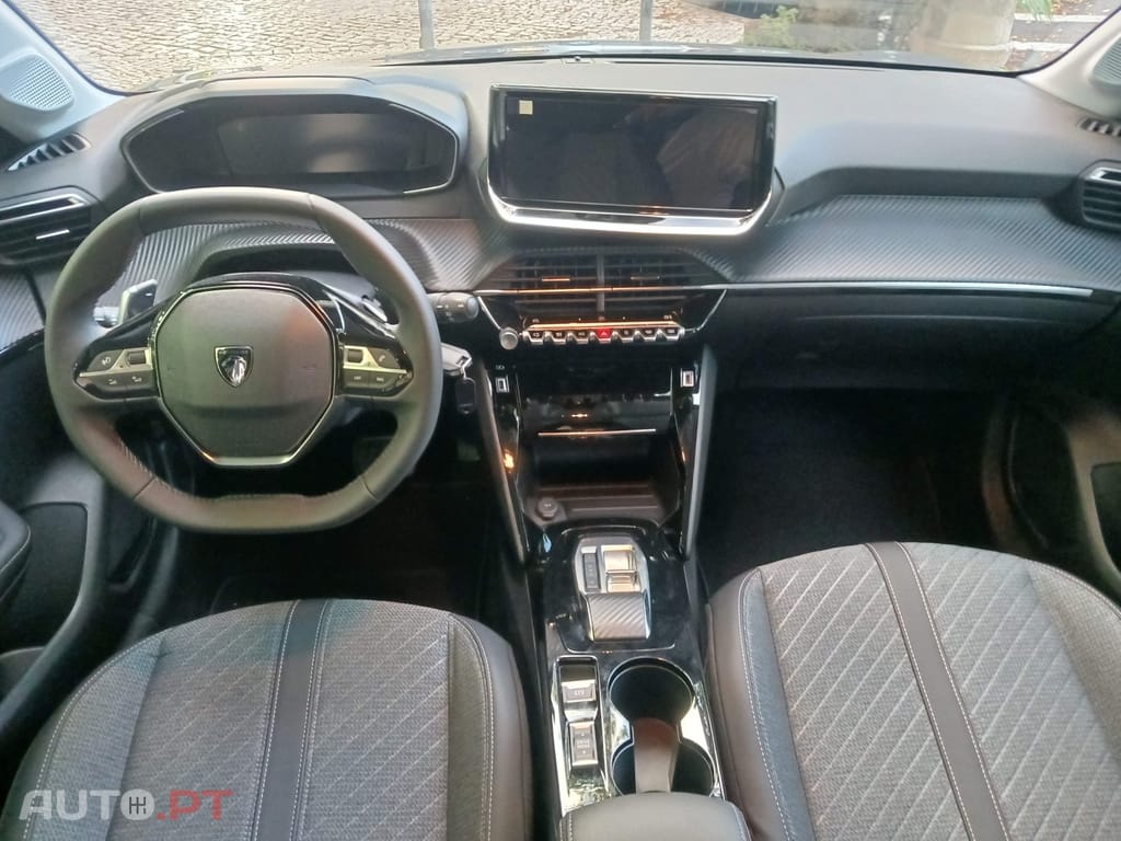 Peugeot 208 1.2 Hybrid Allure e-DCS6