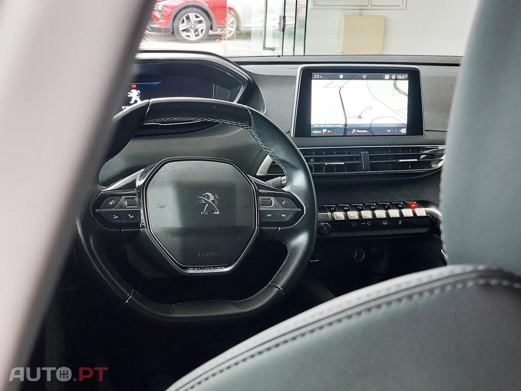 Peugeot 3008 1.5 BlueHDi Allure