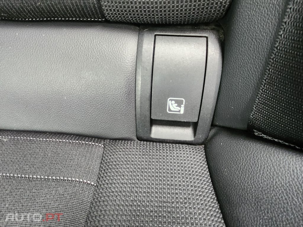 BMW 330 e Line Sport Auto