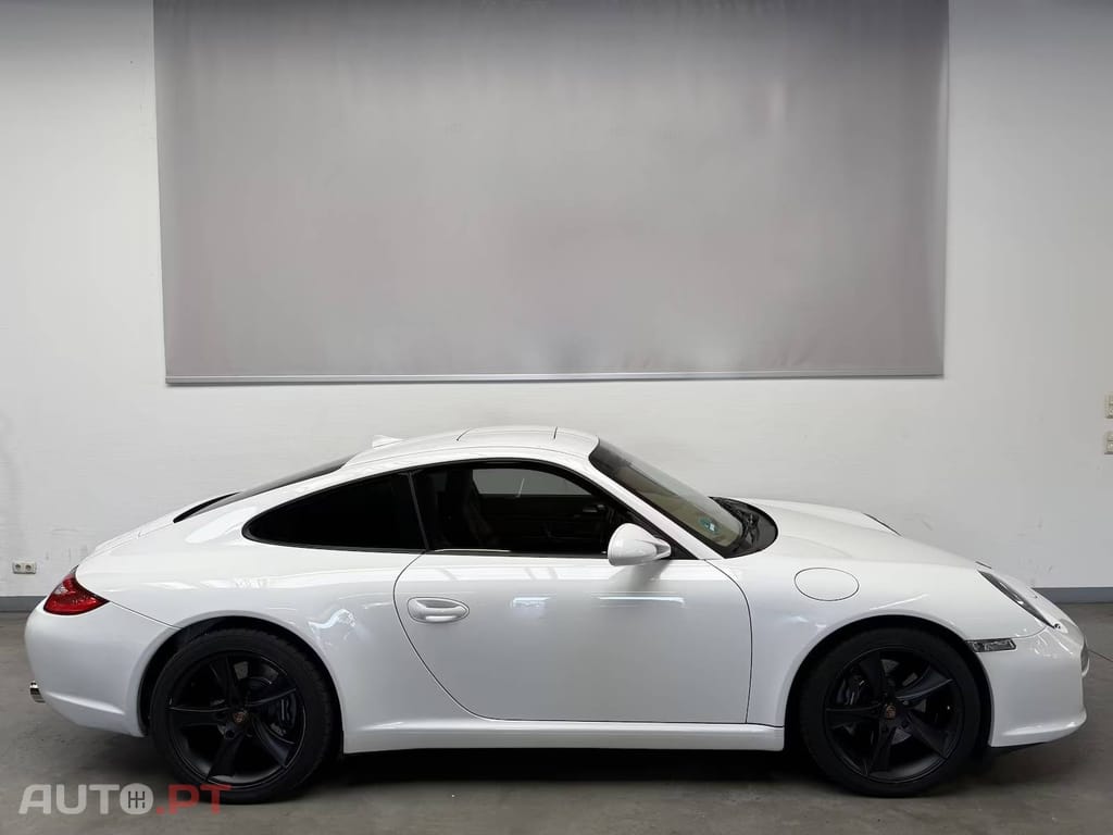 Porsche 911 Carrera