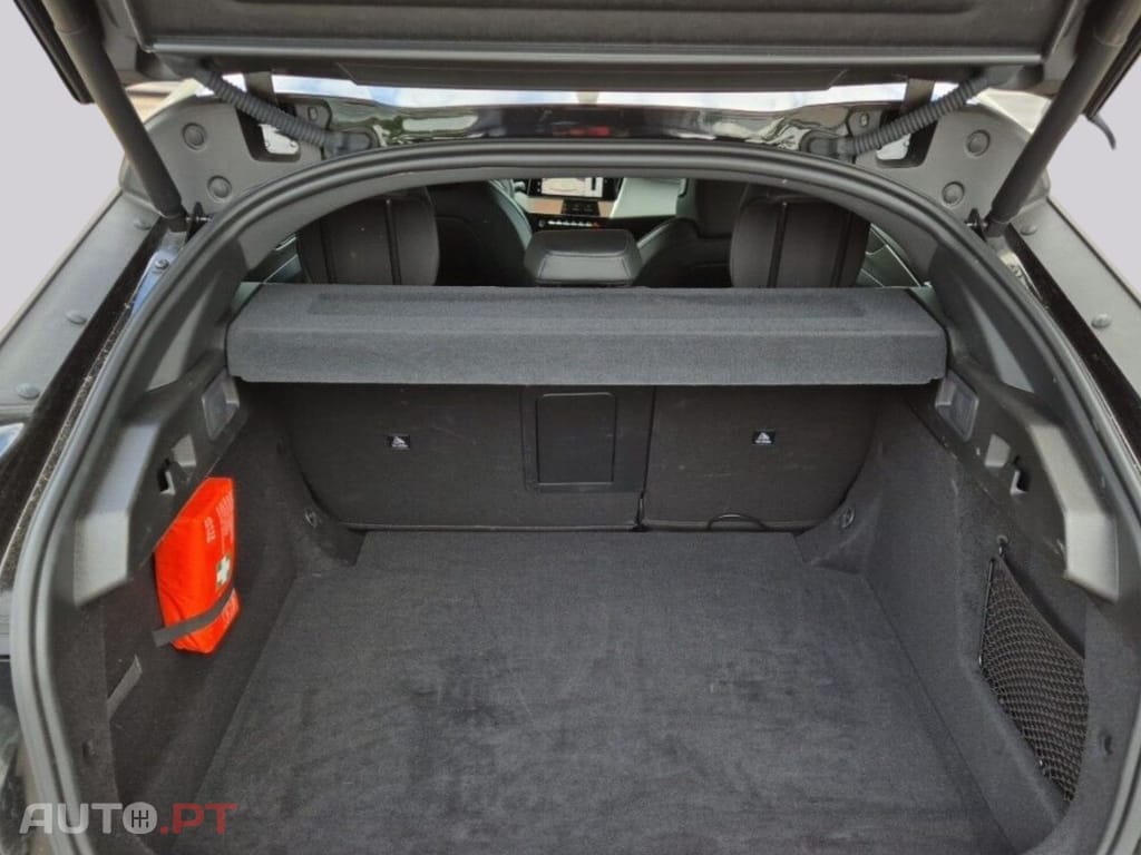 Peugeot 408 GT EAT8