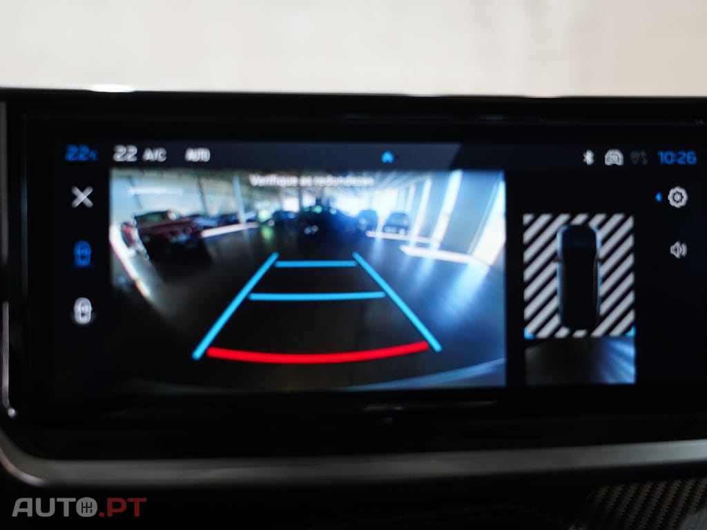 Peugeot E-2008 54 kWh GT