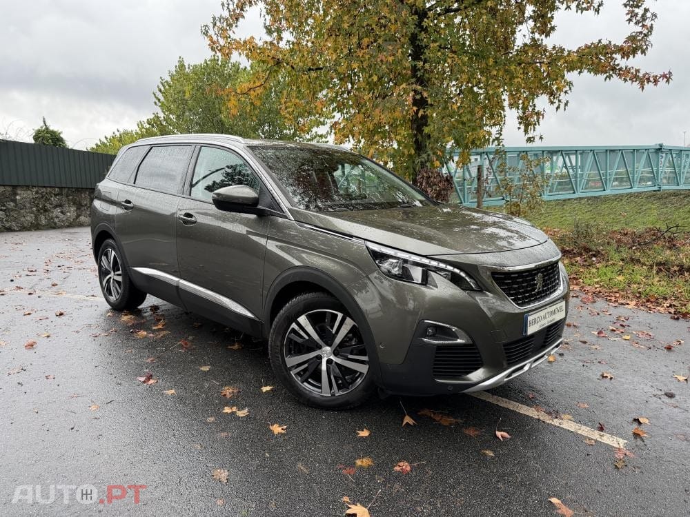 Peugeot 5008 1.2 PureTech Allure Pack