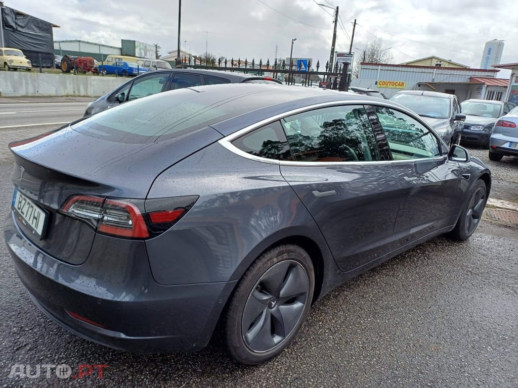 Tesla Model 3 Long Range Tração Traseira