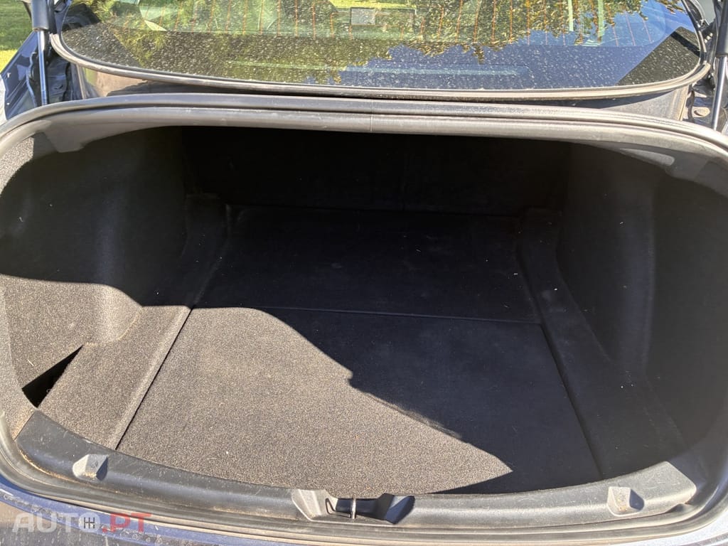 Tesla Model 3 Long Range RWD Business — fotografia 12