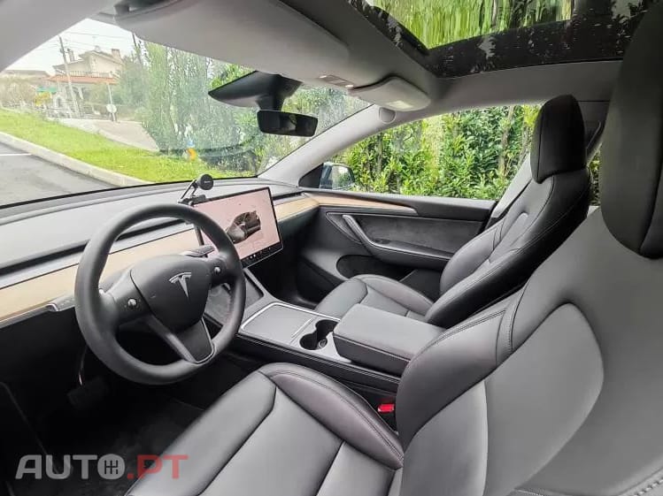 Tesla Model Y Long Range Tração Integral