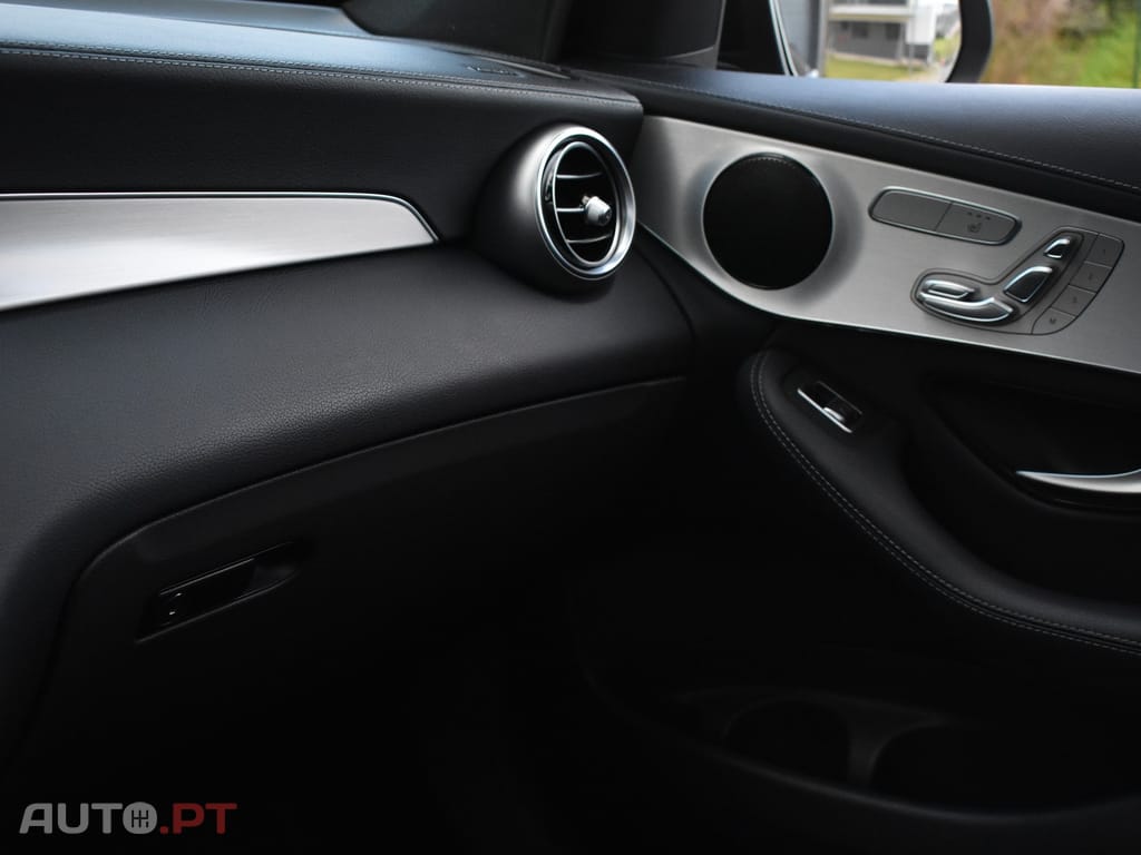 Mercedes-Benz GLC 300 de 4Matic 9G-TRONIC AMG Line