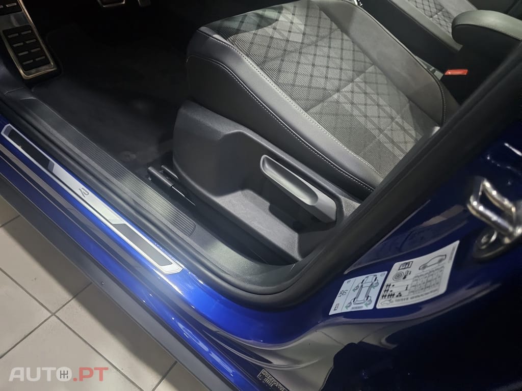 Volkswagen T-Roc 2.0 TDI R-Line DSG