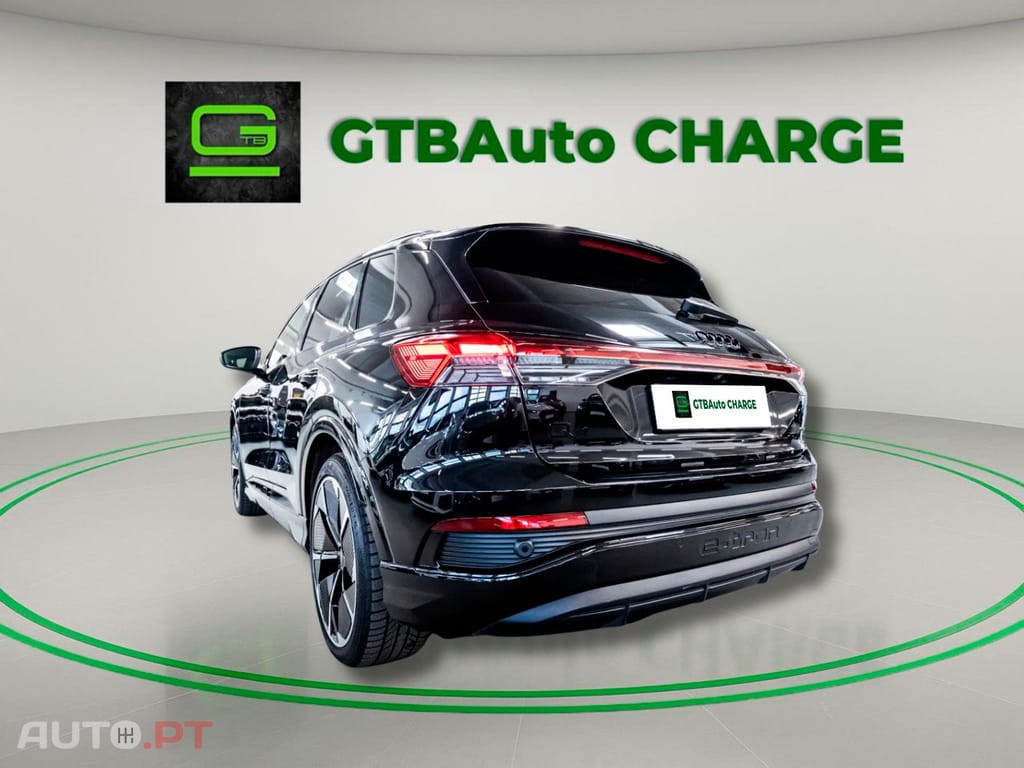 Audi Q4 E-Tron I.V.A DEDUTIVEL 55 S LINE BLACK