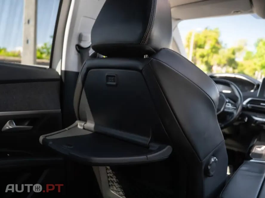 Peugeot 5008 1.5 BlueHDi Allure Pack