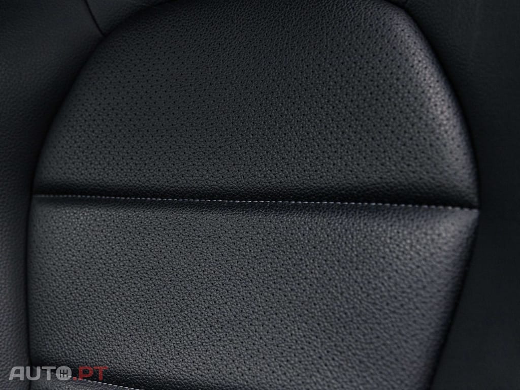 Mercedes-Benz C 300 e AMG Line