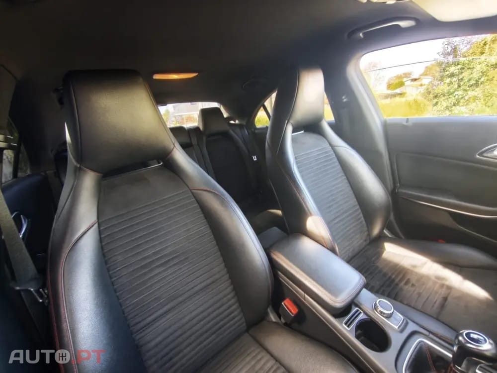 Mercedes-Benz CLA 200