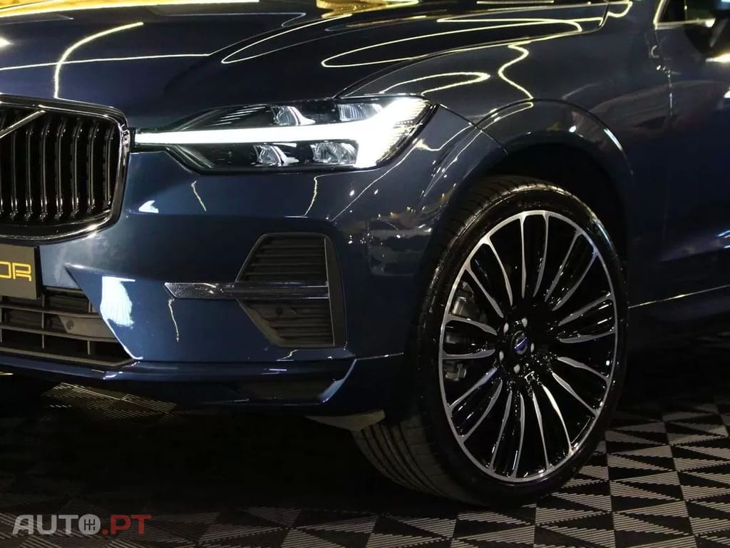 Volvo XC60 2.0 B4 Momentum