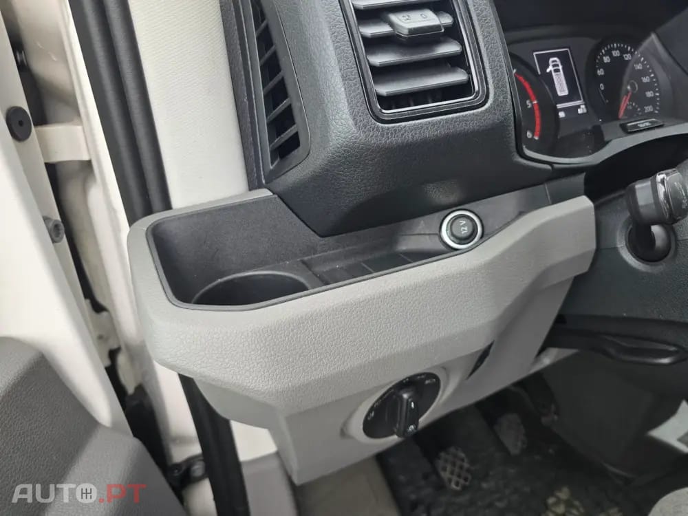 Volkswagen Crafter 35 2.0 TDI L3H3 Médio Tecto Alto
