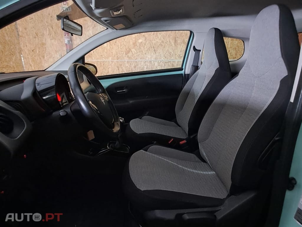 Citroen C1 1.2 VTi Shine