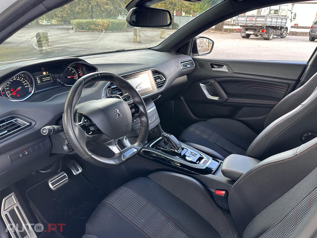 Peugeot 308 1.2 PureTech GT Line EAT8
