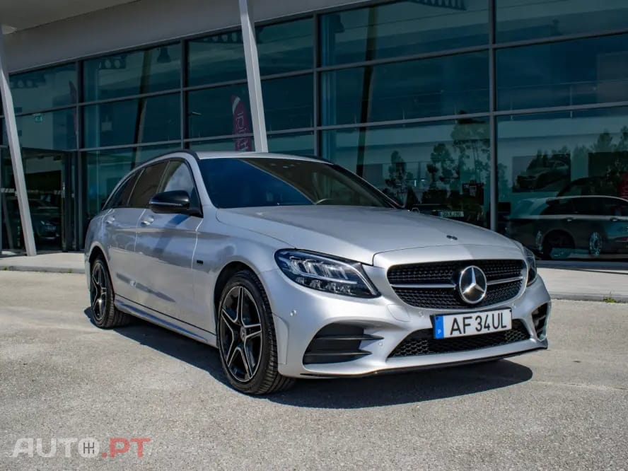 Mercedes-Benz C 300 de AMG Line Night Edition Station