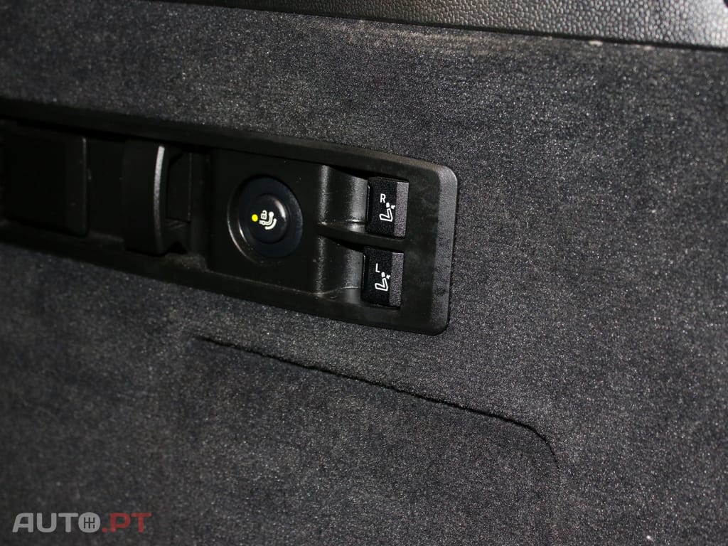 BMW iX xDrive 40 Pack Desportivo