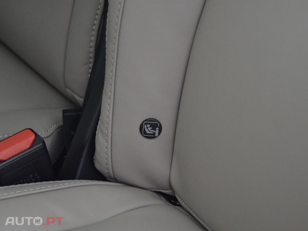 Volvo XC90 T8 Plus AWD I.V.A DEDUTIVEL 