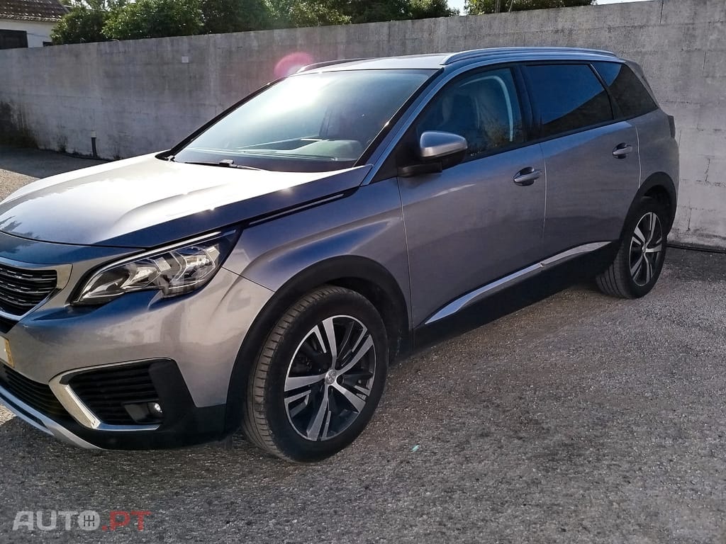 Peugeot 5008 Allure 1.6 BlueHDI 120Cv